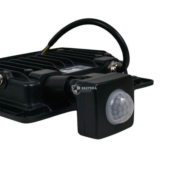 Комплект 3+3 светодиодных прожектора Lightwell 30W: 3 x LW-FL-B-30 и 3 x LW-FL-B-30-S с датчиком движения 2959091 фото