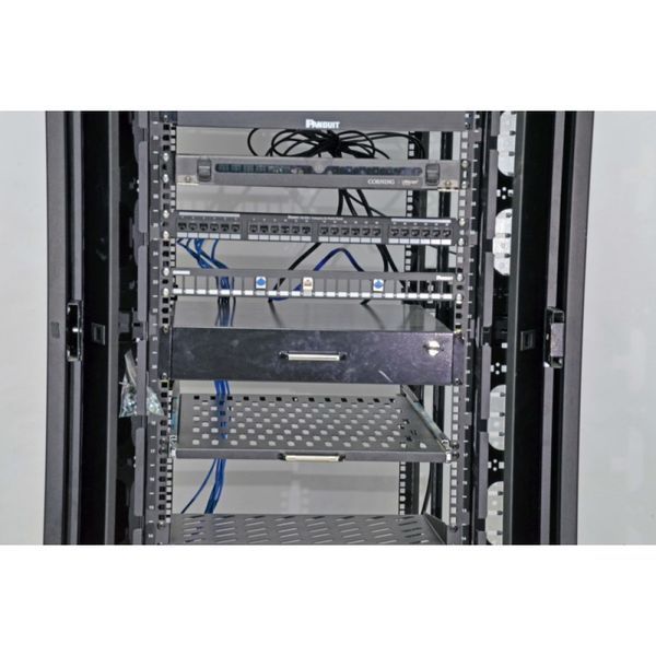 Боковой организатор кабеля с кришкой для шкафов CMS MGSE 45U, черный 201721 фото