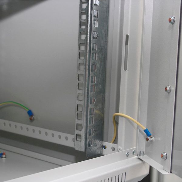 Шкаф серверный SteelNet 6U 600 x 450 для сетевого оборудования (стекло, серый) 264031 фото