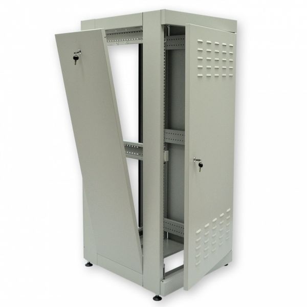 Шкаф серверный CMS 28U 610 х 675 UA-MGSE2866MG усиленный для сетевого оборудования 201592 фото